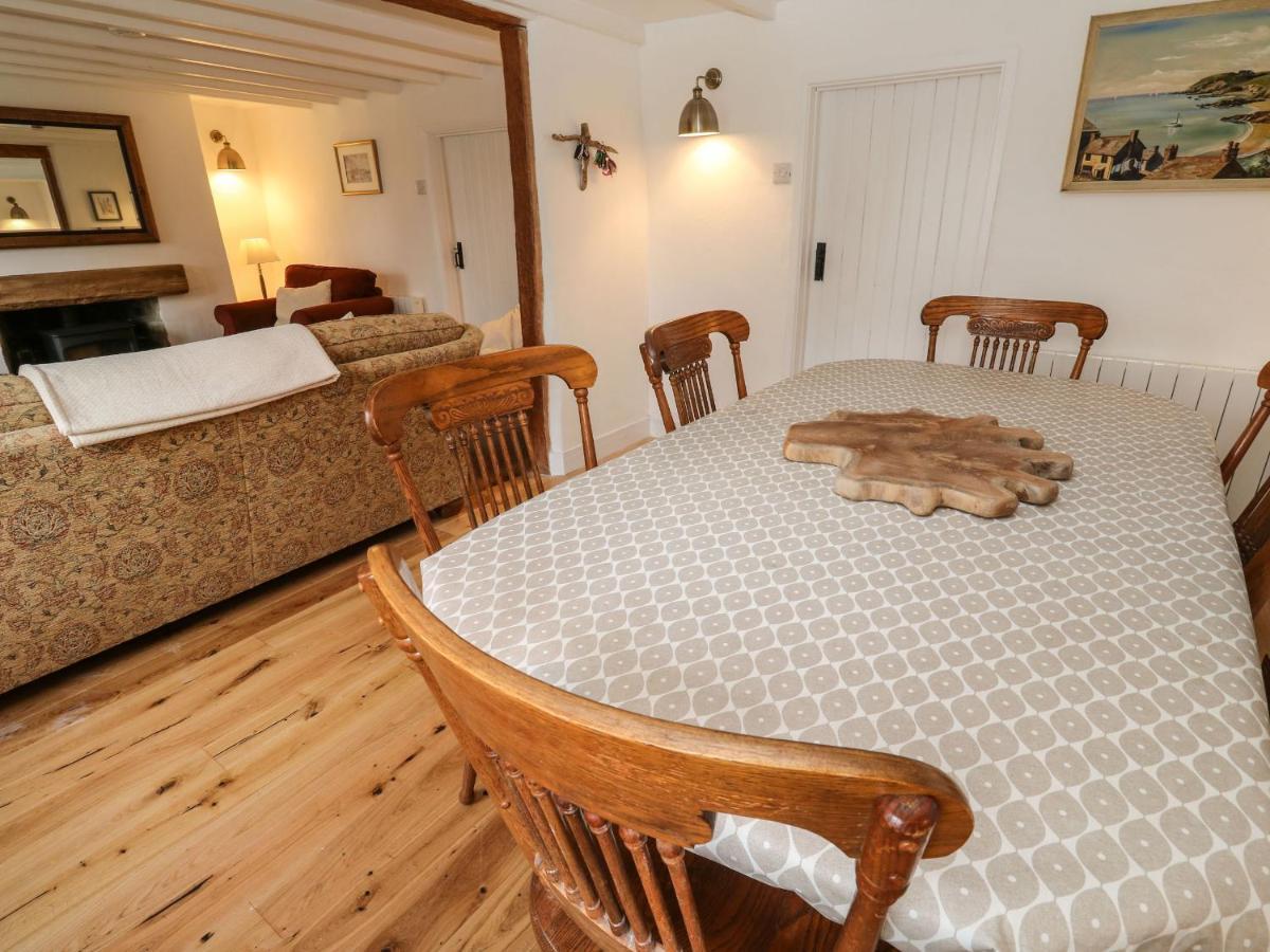 Oaktree Cottage Сент-Остел Экстерьер фото