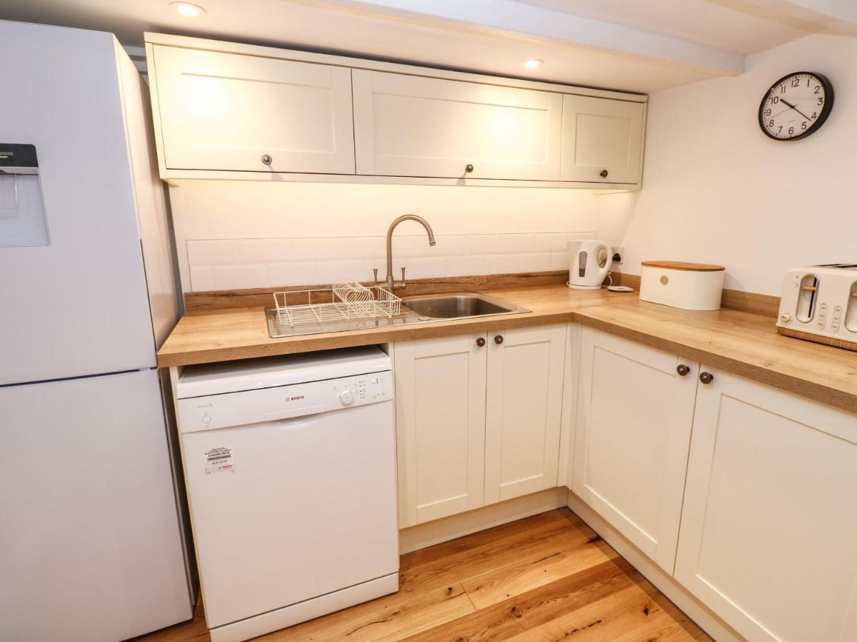 Oaktree Cottage Сент-Остел Экстерьер фото