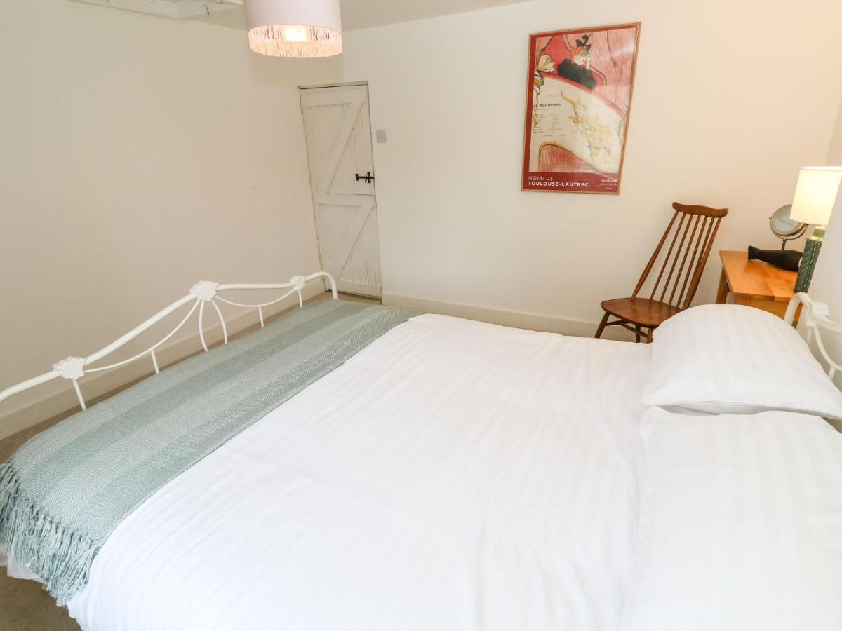Oaktree Cottage Сент-Остел Экстерьер фото