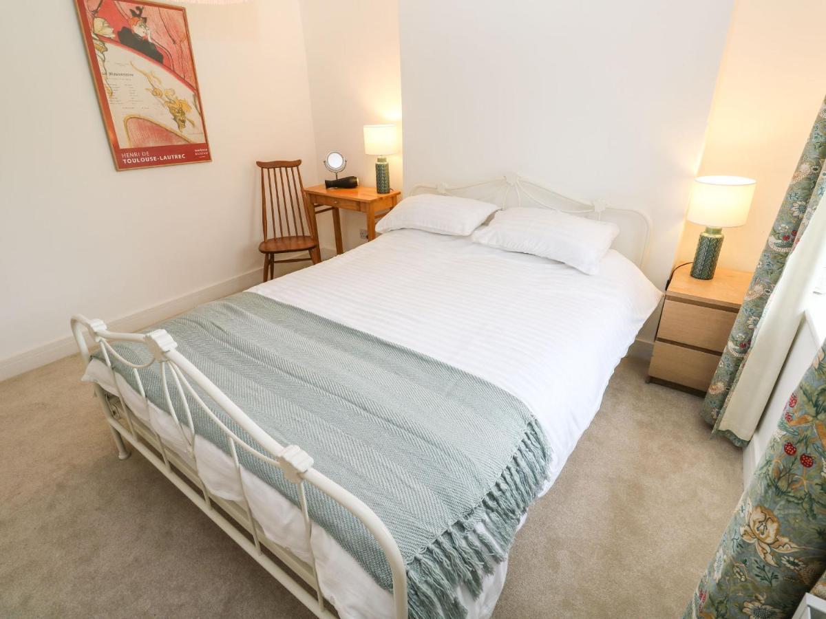 Oaktree Cottage Сент-Остел Экстерьер фото